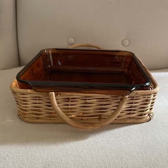 Anchor Hocking Amber Fire King Square Casserole Dish with Basket - Picture 4 of 10